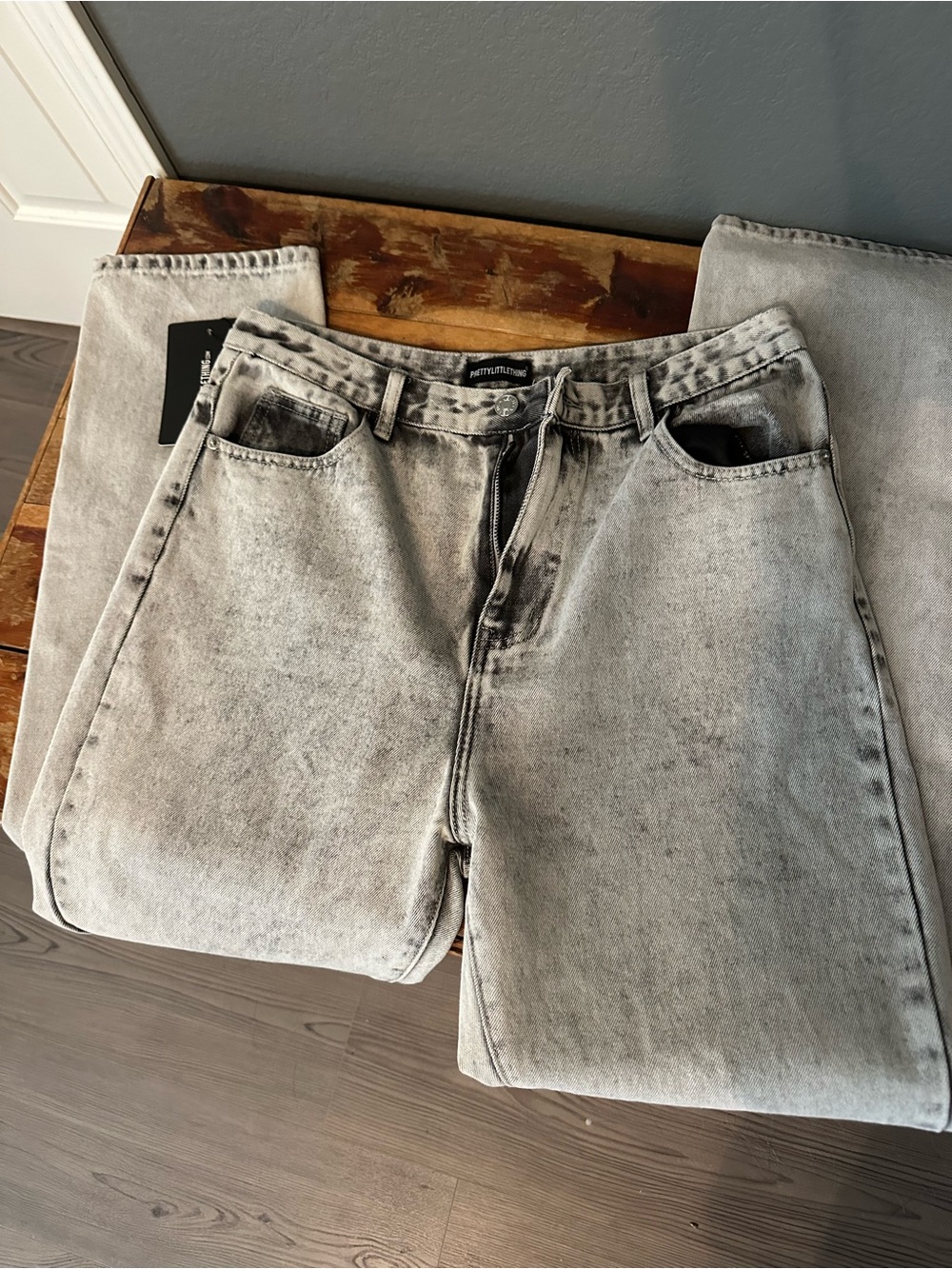 PrettyLittleThing Acid Grey Long Leg Rigid Skinny Jeans – US 10/UK 14 – NWT